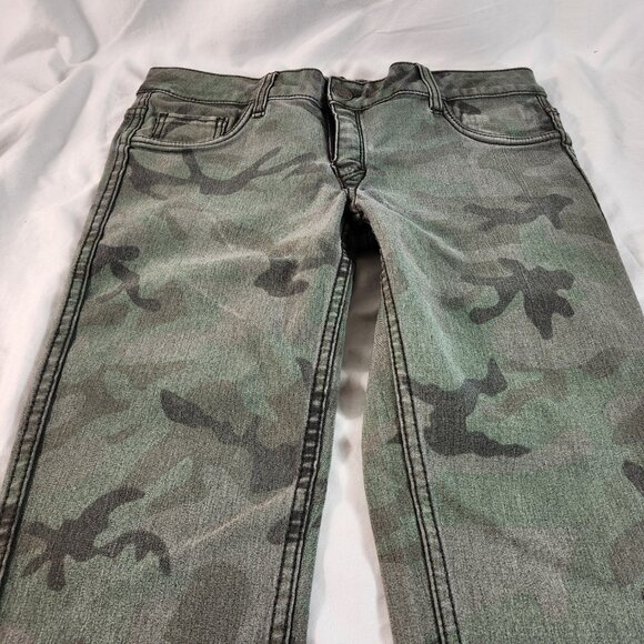 Flip Side Juniors Sz 9 Reversible Skinny Jeans Green Camo Stretch Comfort Skinny - Picture 2 of 12